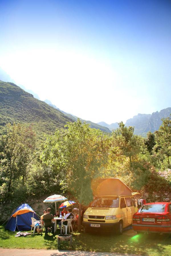 Camping Alpino - Nature Village Malcesine Bagian luar foto